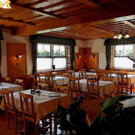 Pension Rudi - Weingut Kellner Hotel Pulkau Bagian luar foto