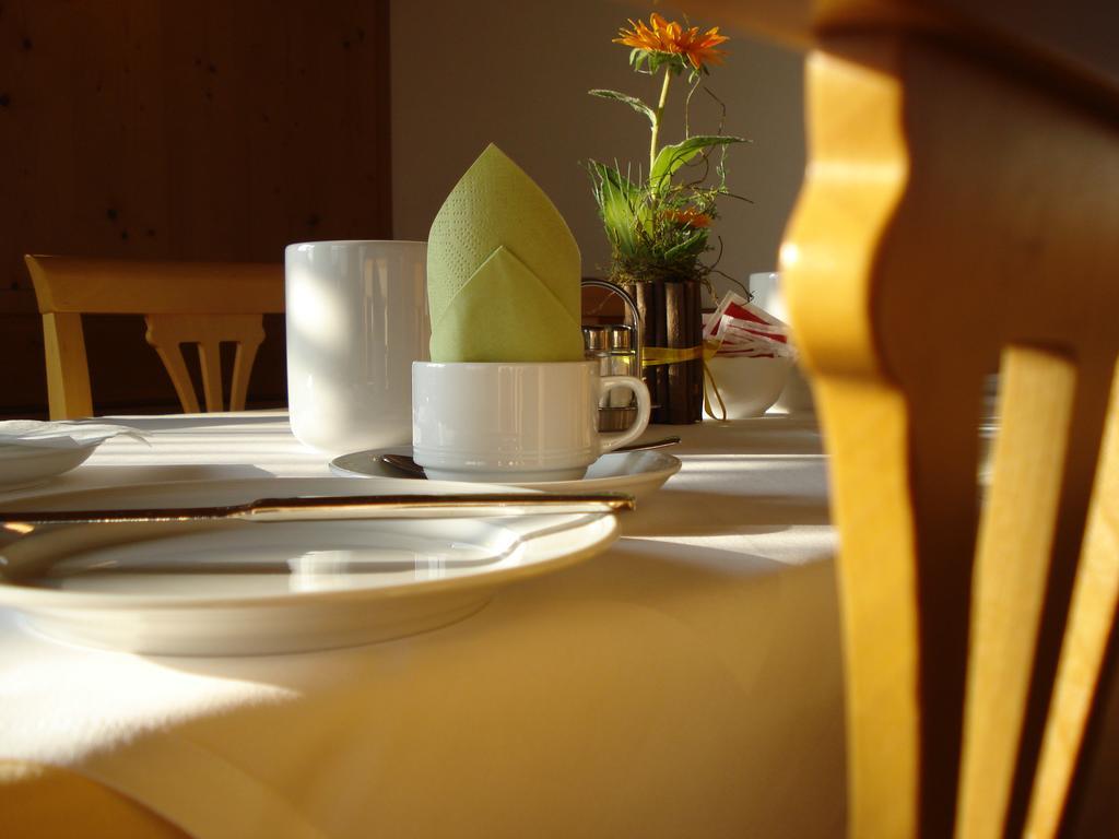 Pension Rudi - Weingut Kellner Hotel Pulkau Bagian luar foto